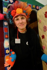 Bandeau "Irokois" coiffant les chatelaines accompagnant la Babayaga du Conseil Génaral des Vosges au Salon Marie-Claire Idées en novembre 2013s